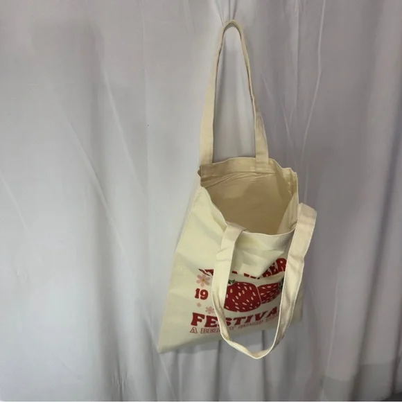 Farmers Market Cream Tote Bag 14” x 11” x .5” NWOT - Picture 3 of 11